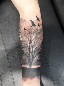 Tattoo bosque-Tatuajes L'Eliana