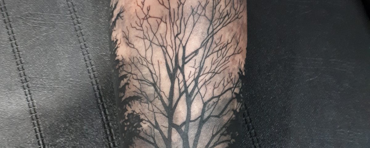 Tattoo bosque-Tatuajes L'Eliana